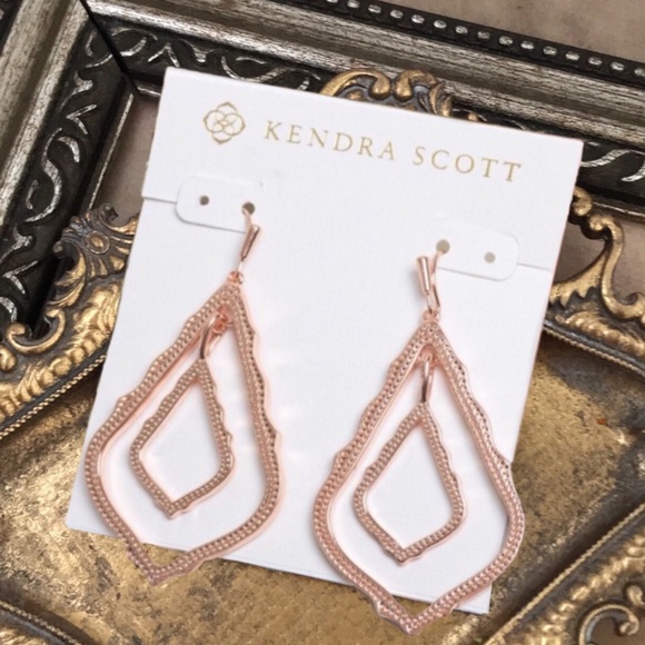 Kendra Scott Jewelry - KENDRA SCOTT • Rose Gold Simon Drop Earrings